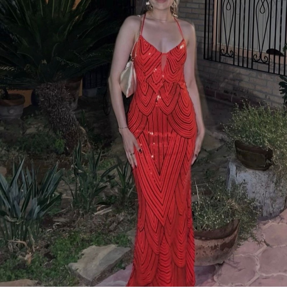 Elegant Red Evening Dress